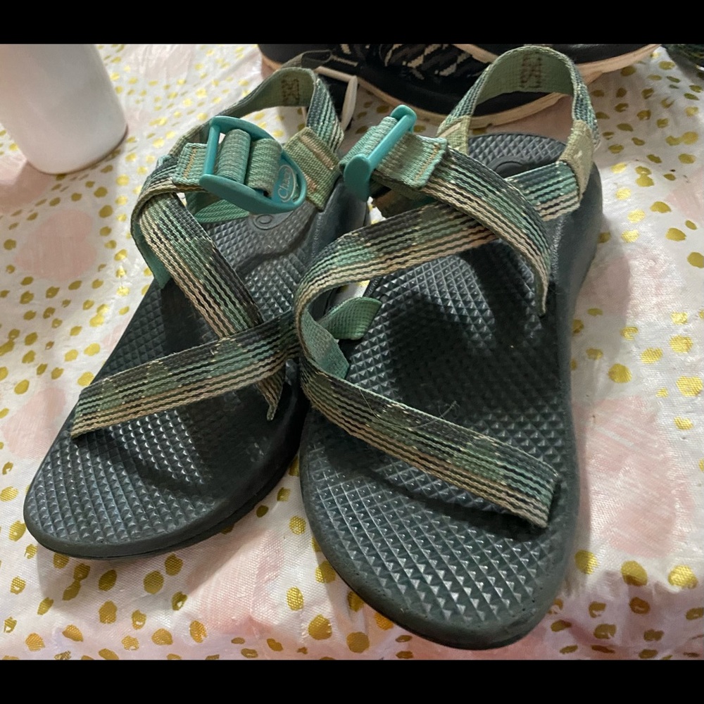 Kids Chaco Sandals Size 3
